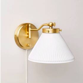 324-00-2253 Hearth & Hand And Reeded Milk Glass Wall Brass Finish Lamp Sconce Hardware Or Outlet