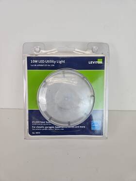 R50-09850-000 Leviton Nib New 10-watt Led Ceiling Keyless Lamp Holder White Bulb And Cover 10w