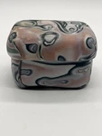 Naomi Lindenfeld Art Thrown Pottery Nerikomi Faceted Signed Trinket Box. Fixed Price $28.00.