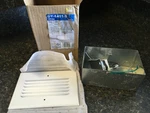 Thomas Lighting White DY-6401-8 Step (kb). Fixed Price $20.00.